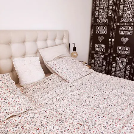 Stylish House Close To Bratislava בית נופש סנץ