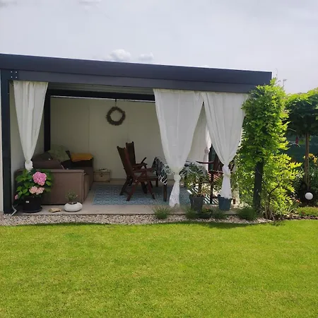 Stylish House Close To Bratislava Сasa de vacaciones