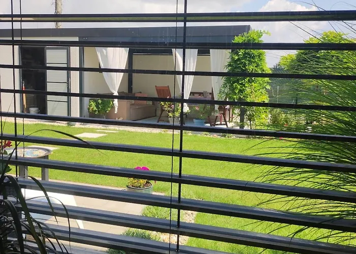 Stylish House Close To Bratislava Дом отдыха