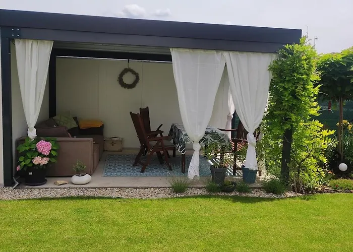 Stylish House Close To Bratislava Дом отдыха