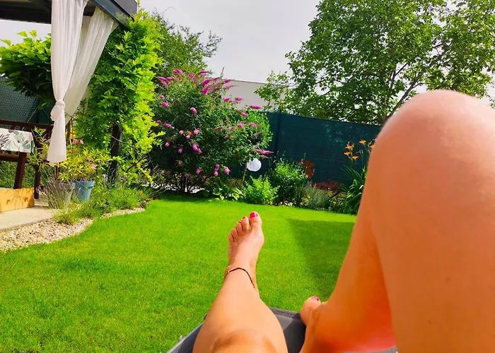 Stylish House Close To Bratislava Дом отдыха